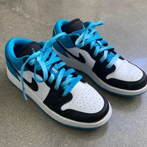 Jordan 1’s Low (Laser blue)